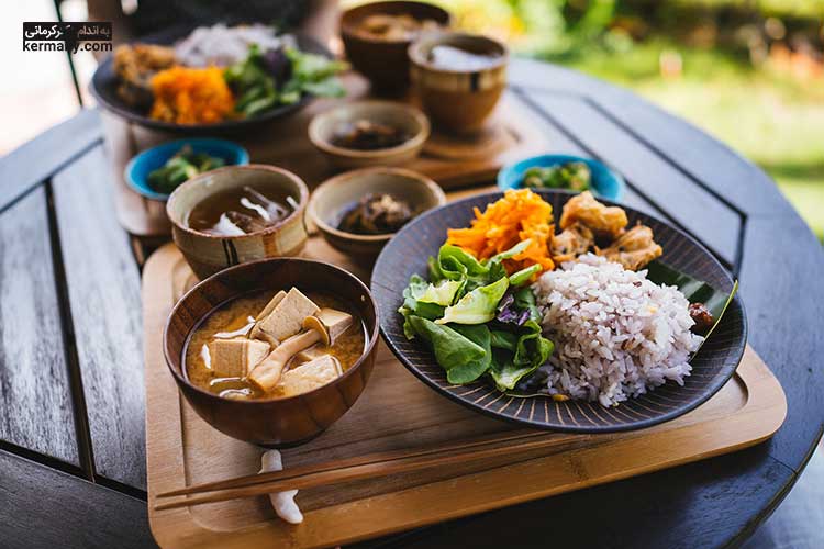 مواد غذایی و رژیم لاغری چینی و آسیای شرقی به دلیل سبزیجات و ماهی فراوان، در کاهش وزن سریع موثر است.