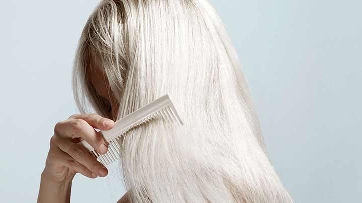 چرا استفاده از نرم کننده برای موهای دکلره شده ضروری است؟