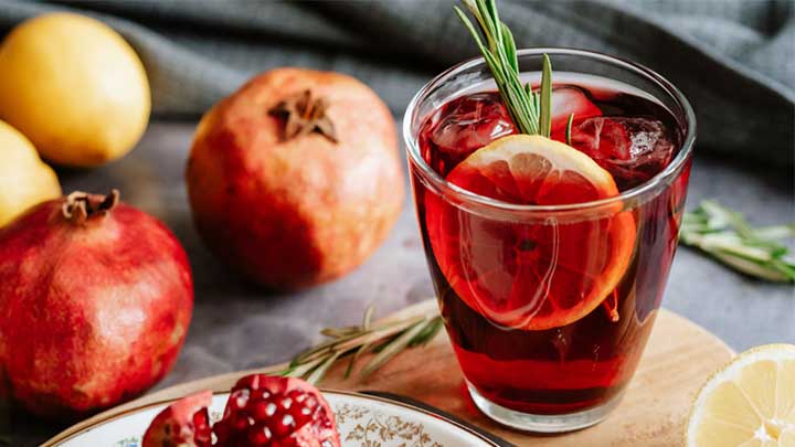 بهترین زمان نوشیدن آب انار