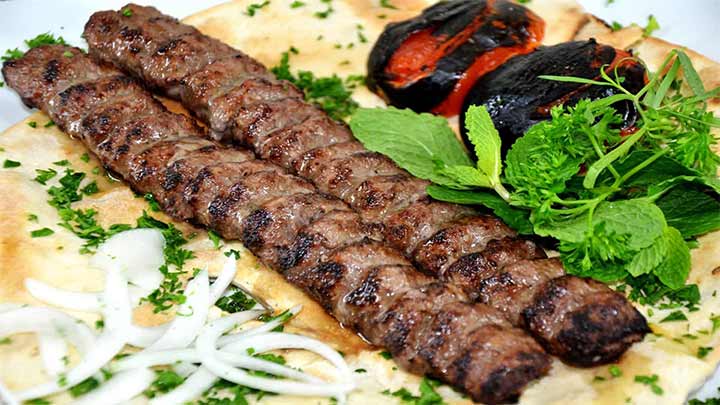 چه کار کنم کباب کوبیده از سیخ نیوفتد؟