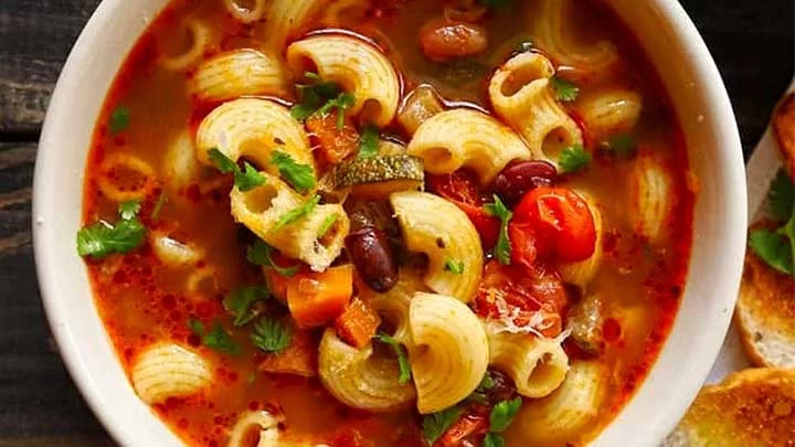 آش گوشواره از غذاهای خوشمزه تبریز