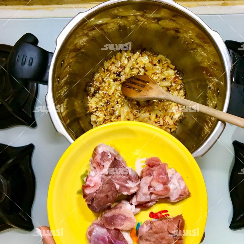 گوشت خورشت به و آلو